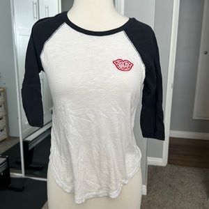 Full Tilt XS Kiss My Patch 💋 Raglan 3/4 Sleeve Tee